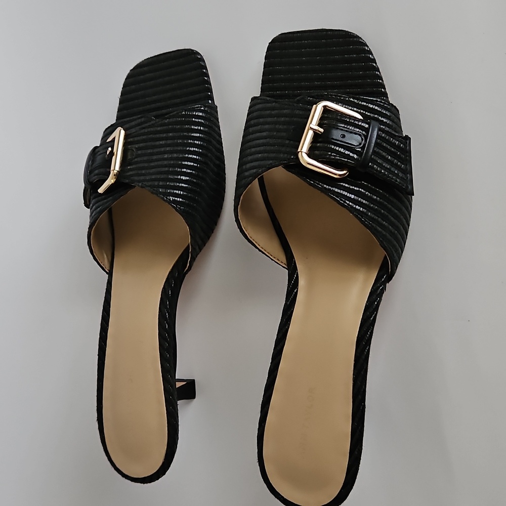 NEW Ann Taylor Black Gold Buckle Slide Kitten Heel Sandal Size 9.5 - Picture 8 of 17